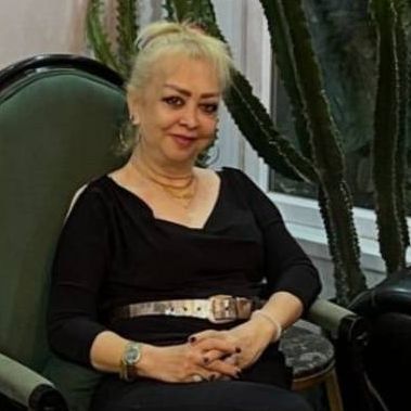 نازآفرین کیهانی