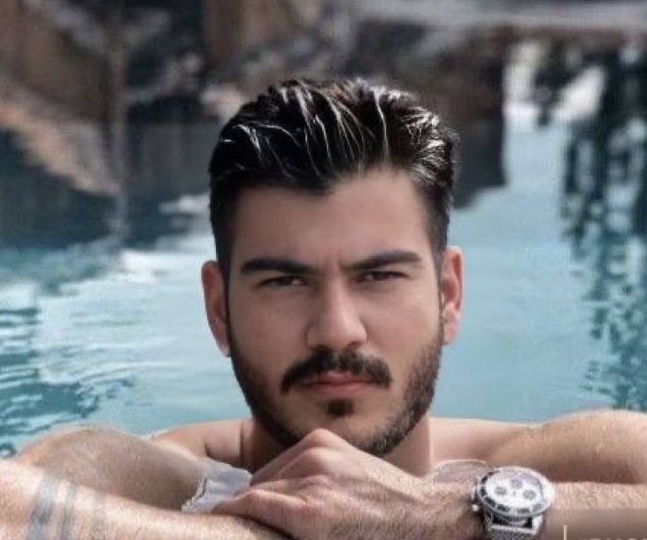 حسین صادقی صدر