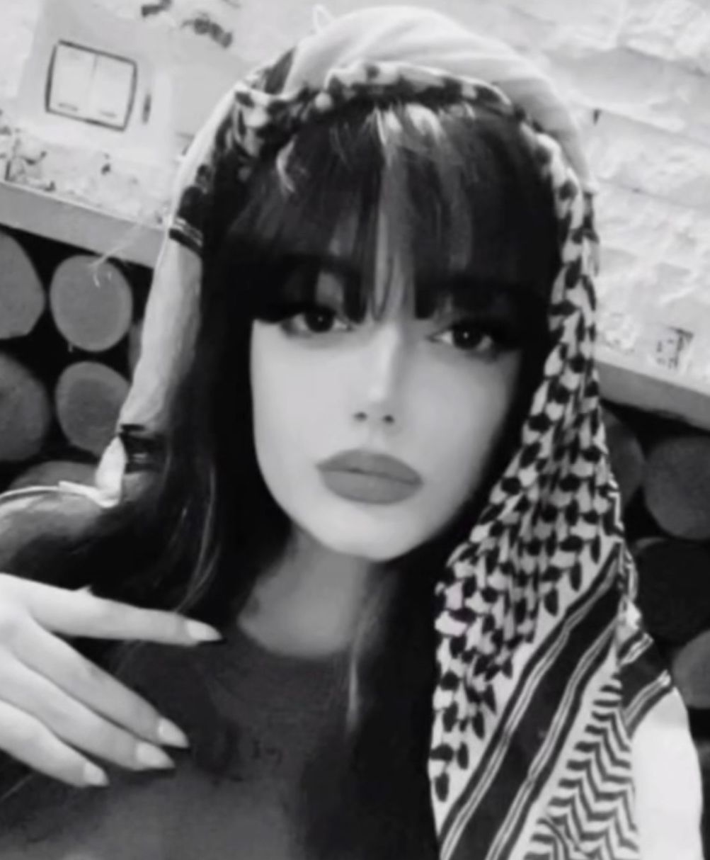 ملینا میرزایی