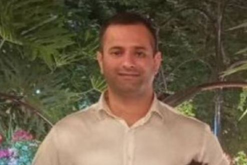 اکبر اسفندیاری