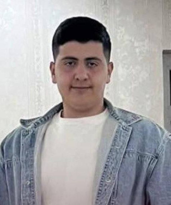 طاها صادقی گزنی