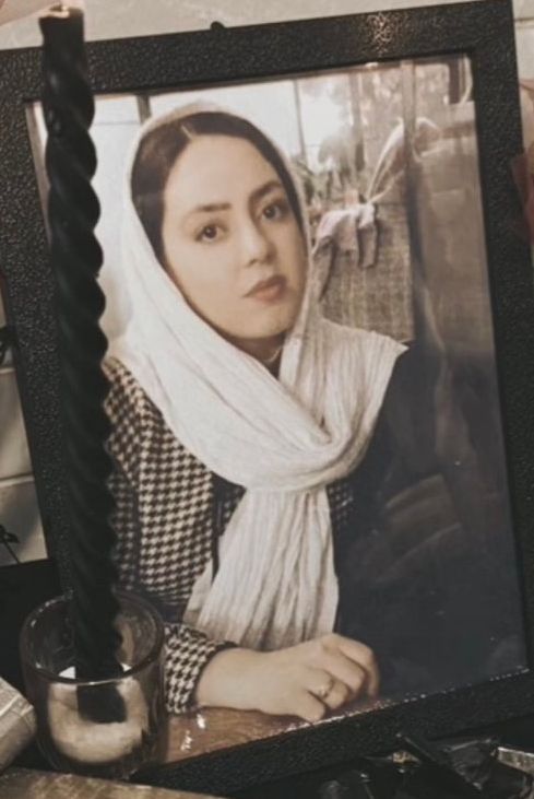 سپیده پاریزی