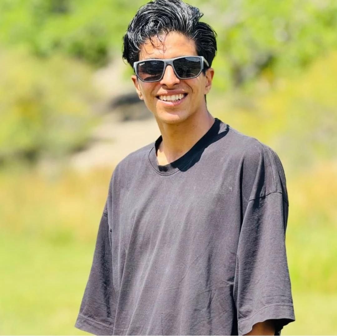 محمدجواد مقنی