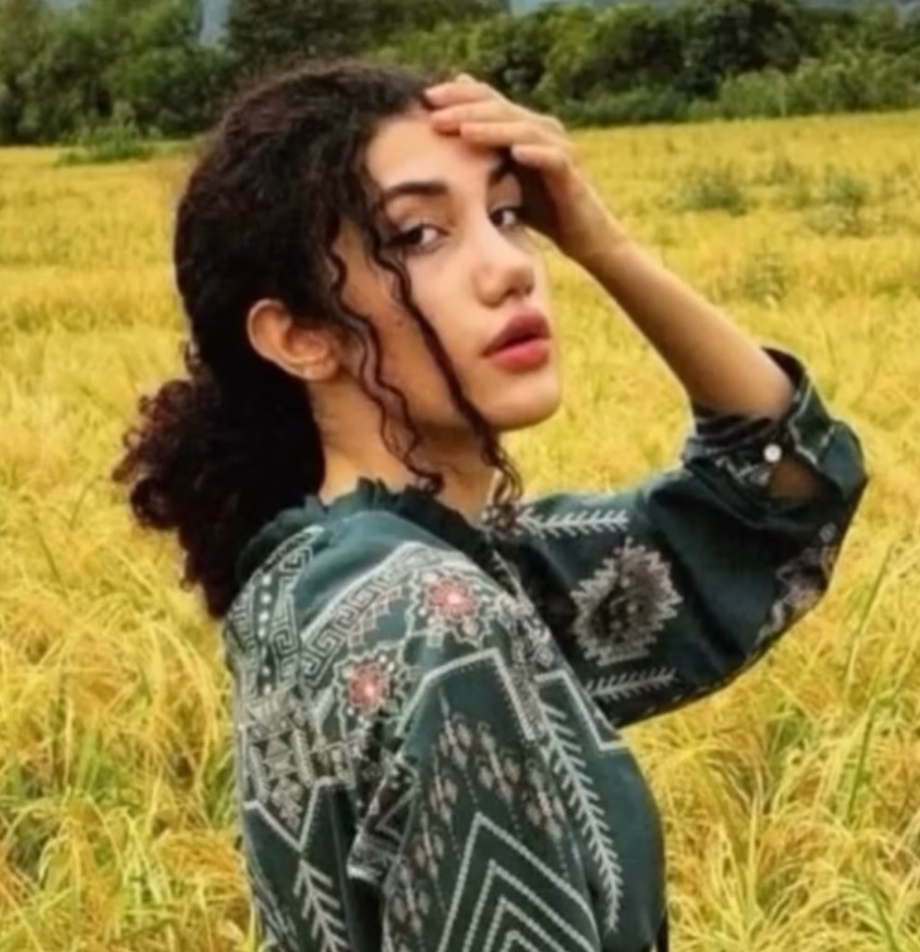 سونیا محسنی چایخانسر